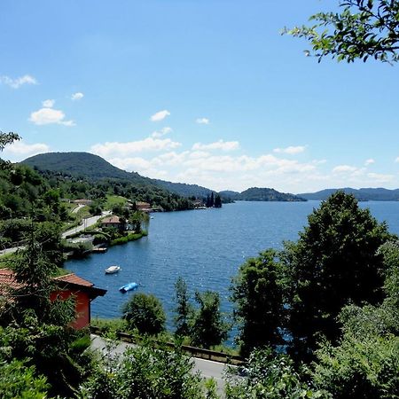 Campeggio Punta Di Crabbia Pettenasco Exterior photo